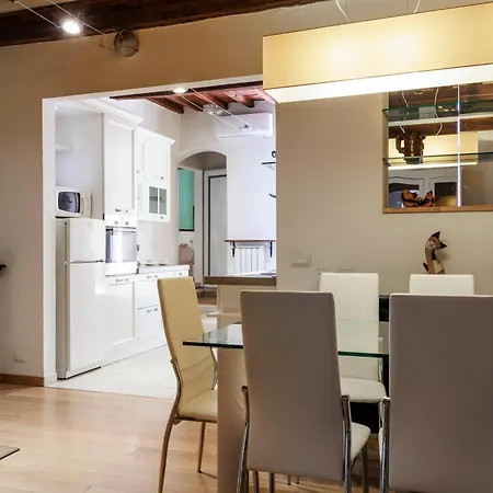Santa Maria Novella Elegant Apartamento *
