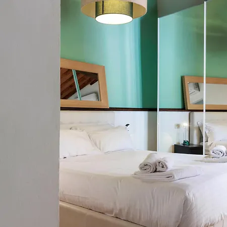 Santa Maria Novella Elegant Apartment Florence